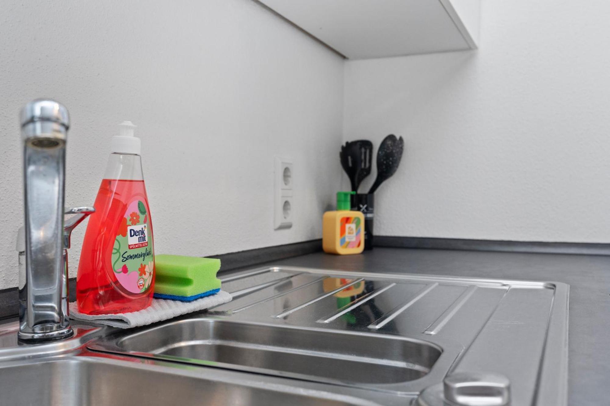 Ferienwohnung Seeschilf in FDH Zimmer foto